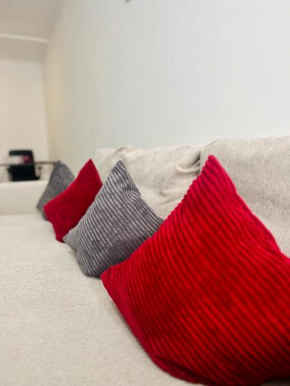 Neuwertiges Apartment mit schnellem WLAN, Glasfaser, Kostenlose Privatparkplatz auch für Transporter geeignet R20